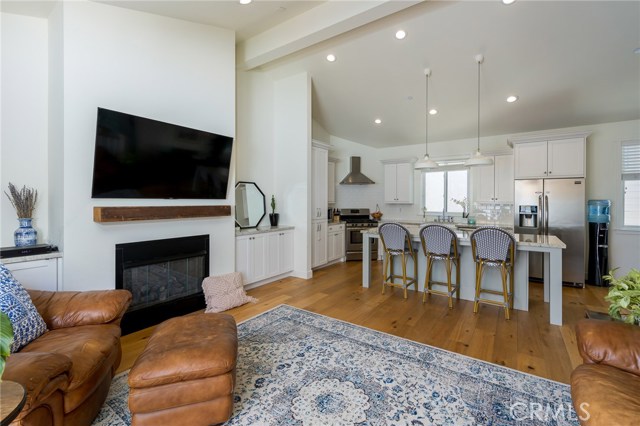 2505 Grant Avenue, Redondo Beach, California 90278, 4 Bedrooms Bedrooms, ,3 BathroomsBathrooms,Residential,Sold,Grant,SB20051455