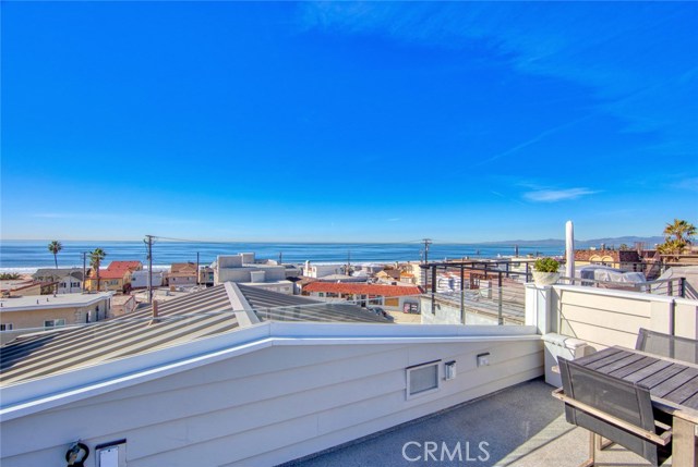 2618 Manhattan Avenue, Hermosa Beach, California 90254, 5 Bedrooms Bedrooms, ,4 BathroomsBathrooms,Residential,Sold,Manhattan,SB21009300