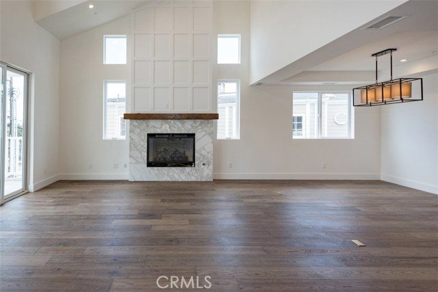 223 Lucia, Redondo Beach, California 90277, 4 Bedrooms Bedrooms, ,3 BathroomsBathrooms,Residential,Sold,Lucia,SB18143397