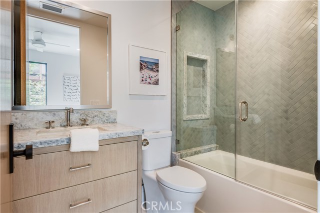 Modern finishes complete this guest bathroom.