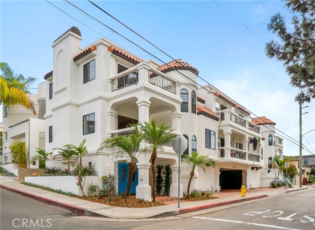 1050 Ardmore Avenue, Hermosa Beach, California 90254, 4 Bedrooms Bedrooms, ,3 BathroomsBathrooms,Residential,Sold,Ardmore,SB18240274