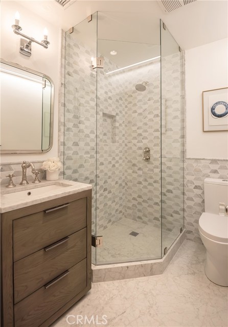 232 17th Street, Manhattan Beach, California 90266, 4 Bedrooms Bedrooms, ,1 BathroomBathrooms,Residential,Sold,17th,SB20151551
