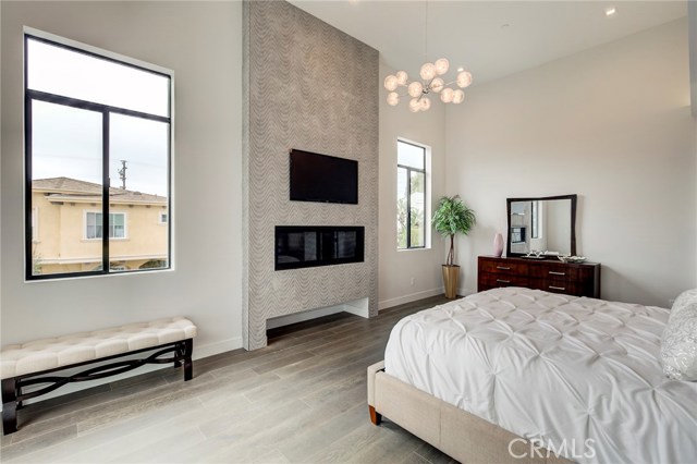 1909 Huntington Lane, Redondo Beach, California 90278, 4 Bedrooms Bedrooms, ,3 BathroomsBathrooms,Residential,Sold,Huntington,PV18234463