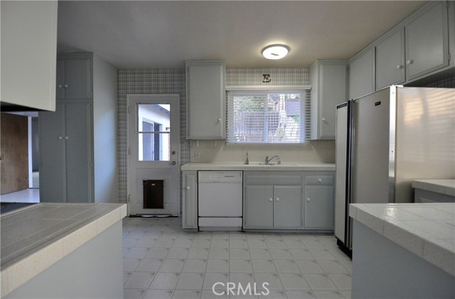 1347 Curtis Avenue, Manhattan Beach, California 90266, 4 Bedrooms Bedrooms, ,2 BathroomsBathrooms,Residential,Sold,Curtis,SB17141400