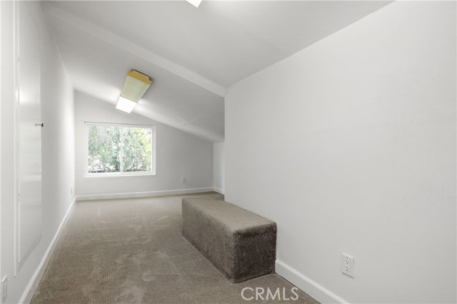 Large Bonus Room in Master Retreat