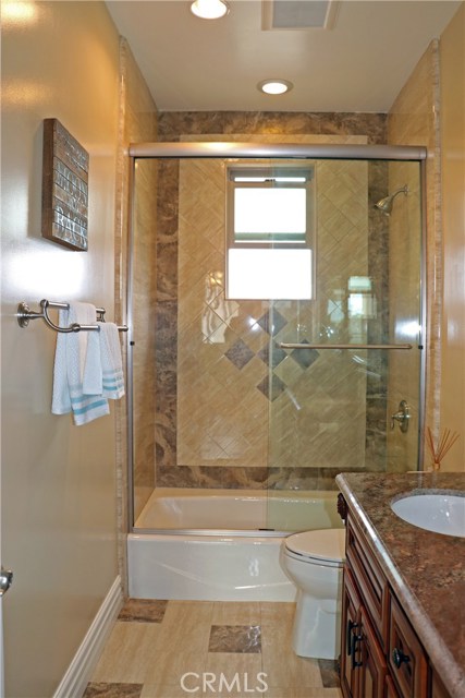 1807 Huntington Lane, Redondo Beach, California 90278, 4 Bedrooms Bedrooms, ,3 BathroomsBathrooms,Residential,Sold,Huntington,SB19151183