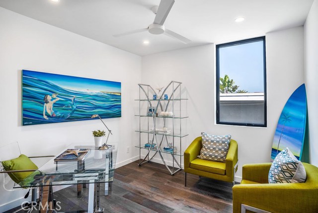 945 7th Street, Hermosa Beach, California 90254, 4 Bedrooms Bedrooms, ,3 BathroomsBathrooms,Residential,Sold,7th,SB19140226