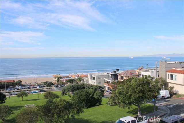 2613 Crest Drive, Manhattan Beach, California 90266, ,Residential,Sold,Crest,SB18024122