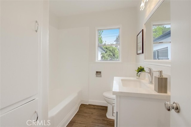 3 Bed Home for Sale in Hawthorne, California