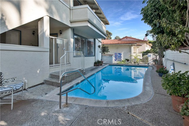 2571 Via Campesina, Palos Verdes Estates, California 90274, 2 Bedrooms Bedrooms, ,2 BathroomsBathrooms,Residential,Sold,Via Campesina,OC19006336