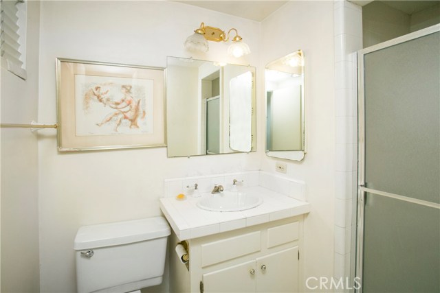 1020 Pacific Avenue, Manhattan Beach, California 90266, 4 Bedrooms Bedrooms, ,1 BathroomBathrooms,Residential,Sold,Pacific,SB17069803
