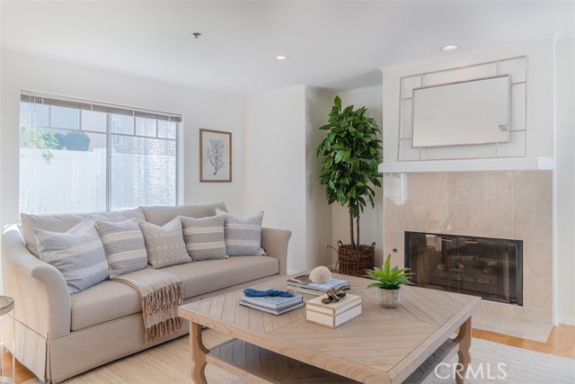 2412 Vanderbilt Lane, Redondo Beach, California 90278, 3 Bedrooms Bedrooms, ,2 BathroomsBathrooms,Residential,Sold,Vanderbilt,SB21042446