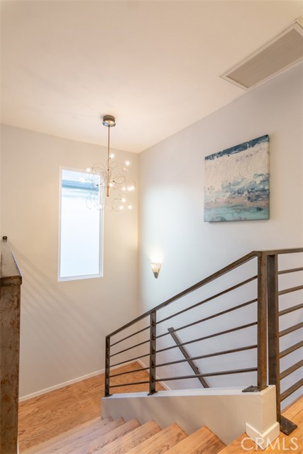 706 Serpentine Street, Redondo Beach, California 90277, 4 Bedrooms Bedrooms, ,2 BathroomsBathrooms,Residential,Sold,Serpentine,SB21039323