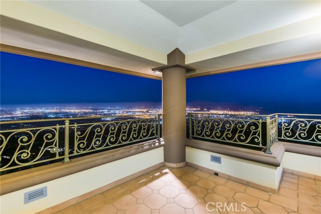 3324 Crownview Drive, Rancho Palos Verdes, California 90275, 7 Bedrooms Bedrooms, ,7 BathroomsBathrooms,Residential,Sold,Crownview,PV18072707