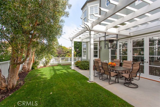 2909 Maple Avenue, Manhattan Beach, California 90266, 5 Bedrooms Bedrooms, ,3 BathroomsBathrooms,Residential,Sold,Maple,SB19265504