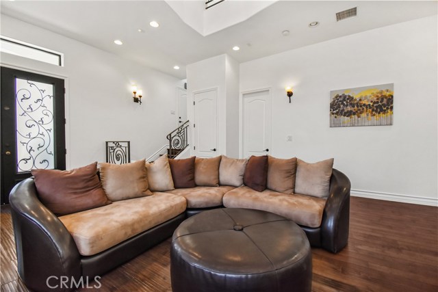 2612 Poinsettia Avenue, Manhattan Beach, California 90266, 5 Bedrooms Bedrooms, ,5 BathroomsBathrooms,Residential,Sold,Poinsettia,SB20134895