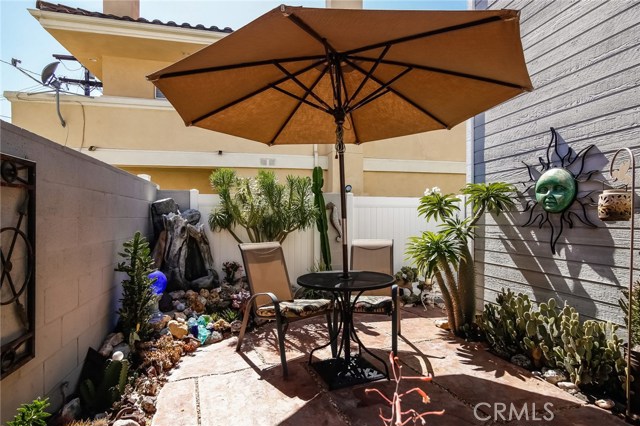 2612 Gates Avenue, Redondo Beach, California 90278, 2 Bedrooms Bedrooms, ,2 BathroomsBathrooms,Residential,Sold,Gates,SB17171048