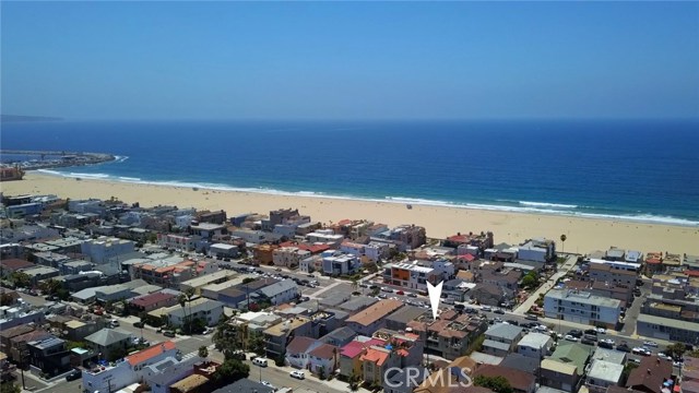 642 Hermosa Avenue, Hermosa Beach, California 90254, 3 Bedrooms Bedrooms, ,2 BathroomsBathrooms,Residential,Sold,Hermosa,SB20138027