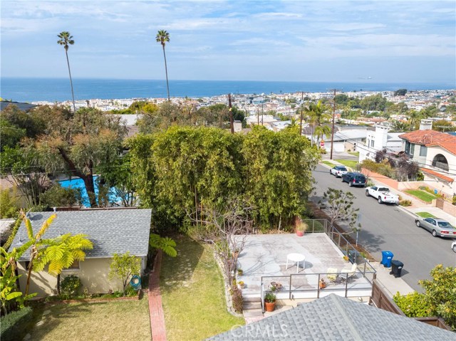 2965 La Carlita Street, Hermosa Beach, California 90254, 3 Bedrooms Bedrooms, ,2 BathroomsBathrooms,Residential,Sold,La Carlita,SB20207353