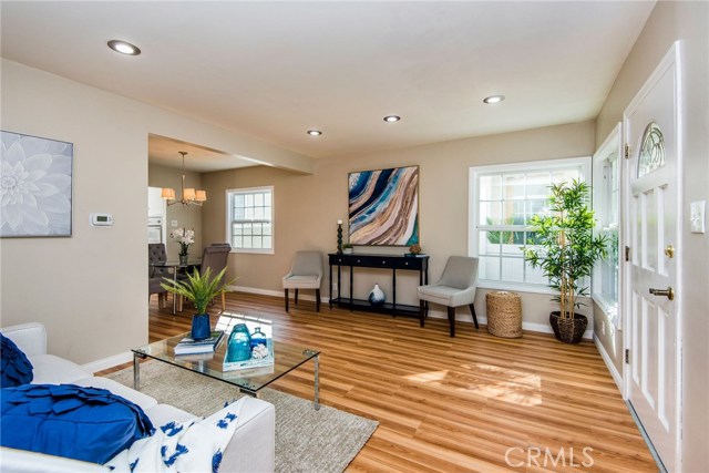 1706 Van Horne Lane, Redondo Beach, California 90278, 4 Bedrooms Bedrooms, ,2 BathroomsBathrooms,Residential,Sold,Van Horne,SB18252340