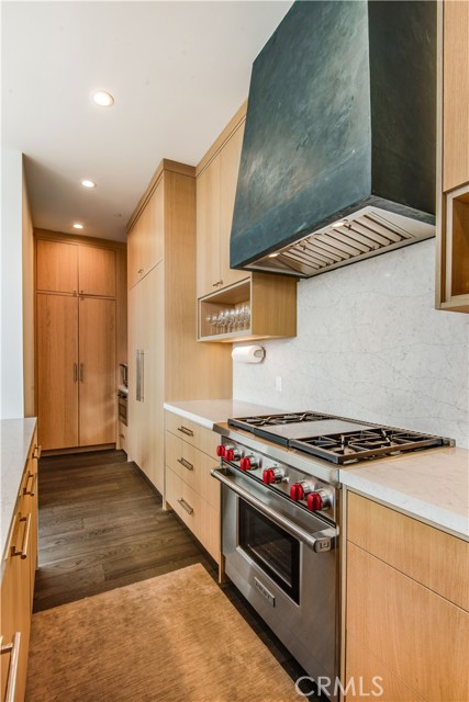 218 1st Place, Manhattan Beach, California 90266, 3 Bedrooms Bedrooms, ,3 BathroomsBathrooms,Residential,Sold,1st,PV21075886