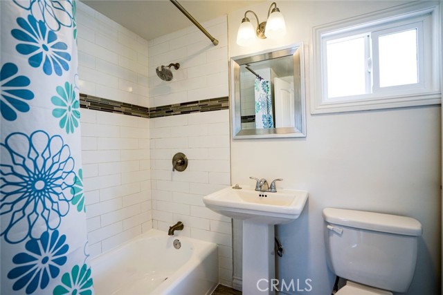 2 Bed Home for Sale in County - Los Angeles, California