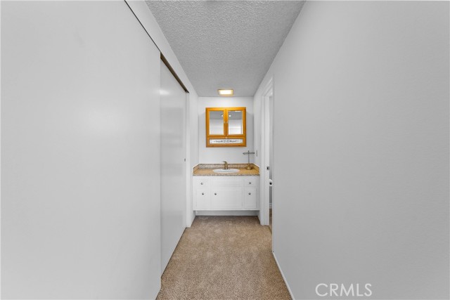 400 Faye Lane, Redondo Beach, California 90277, 4 Bedrooms Bedrooms, ,2 BathroomsBathrooms,Residential,Sold,Faye,SB21058245