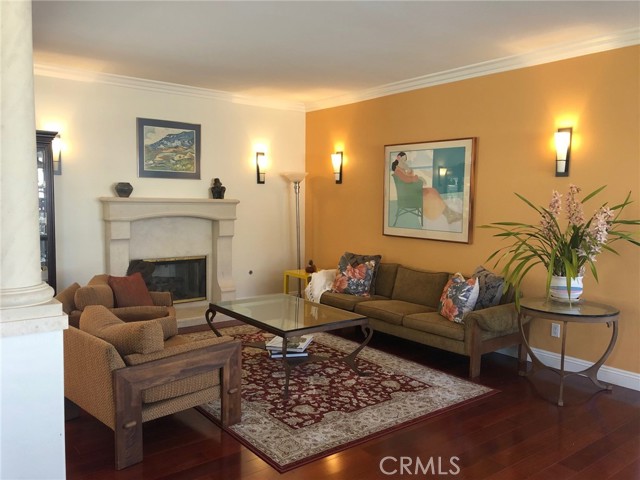 633 3 Street, Hermosa Beach, California 90254, 3 Bedrooms Bedrooms, ,2 BathroomsBathrooms,Residential,Sold,3,SB21074412