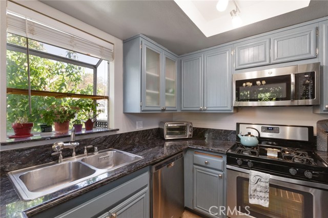 2 Bed Home for Sale in Canyon Country, California