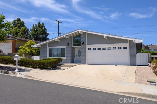 27667 Flaming Arrow Drive, Rancho Palos Verdes, California 90275, 4 Bedrooms Bedrooms, ,2 BathroomsBathrooms,Residential,Sold,Flaming Arrow,SB19177419