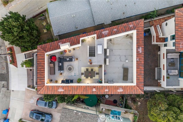 636 Vincent Park #A, Redondo Beach, California 90277, 3 Bedrooms Bedrooms, ,2 BathroomsBathrooms,Residential,Sold,Vincent Park #A,SB20200007