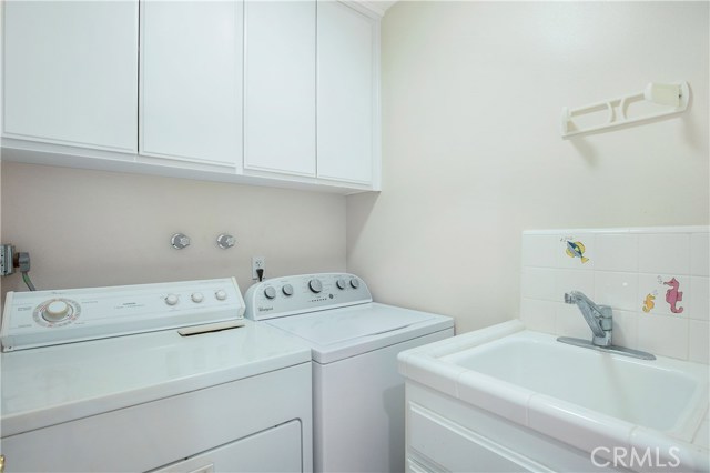 2225 Mathews Avenue, Redondo Beach, California 90278, 3 Bedrooms Bedrooms, ,3 BathroomsBathrooms,Residential,Sold,Mathews,SB19082504