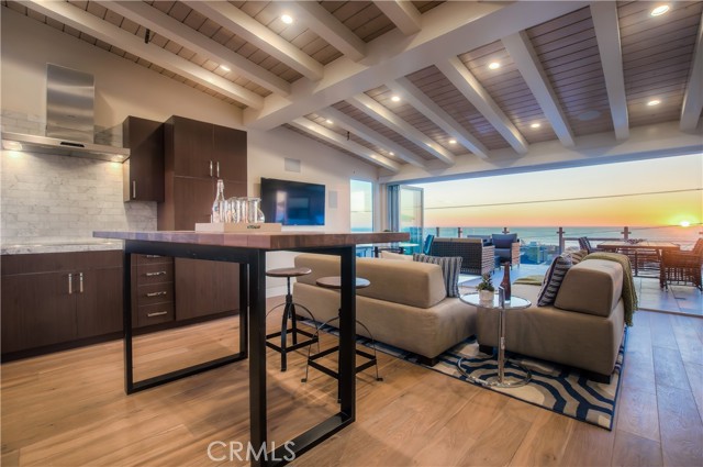 1819 Monterey Boulevard, Hermosa Beach, California 90254, 4 Bedrooms Bedrooms, ,4 BathroomsBathrooms,Residential,Sold,Monterey,SB21046153