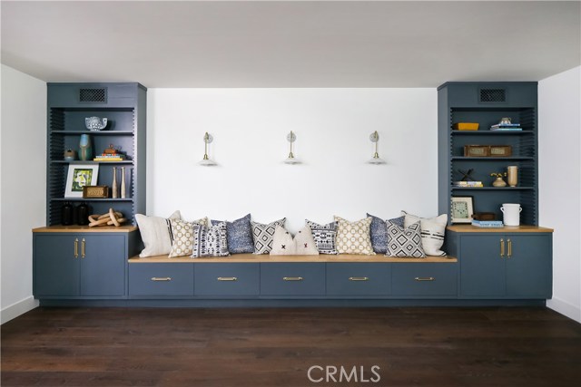 1720 Walnut Avenue, Manhattan Beach, California 90266, 5 Bedrooms Bedrooms, ,4 BathroomsBathrooms,Residential,Sold,Walnut,SB20059383