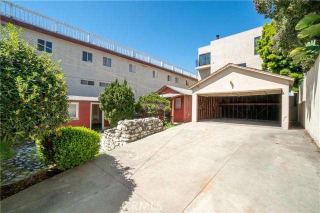 707 3rd Street, Hermosa Beach, California 90254, 2 Bedrooms Bedrooms, ,1 BathroomBathrooms,Residential,Sold,3rd,PW20062897