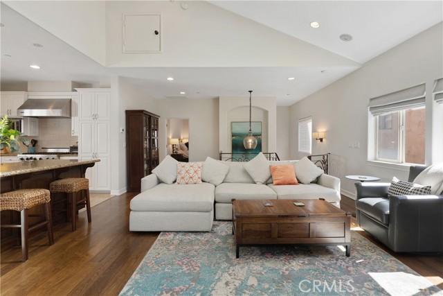 621 Broadway, Redondo Beach, California 90277, 4 Bedrooms Bedrooms, ,2 BathroomsBathrooms,Residential,Sold,Broadway,SB21036343