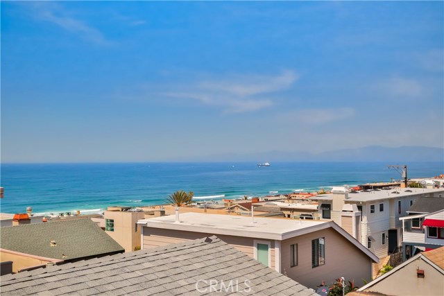 329 21st Place, Manhattan Beach, California 90266, 3 Bedrooms Bedrooms, ,3 BathroomsBathrooms,Residential,Sold,21st,SB17085113