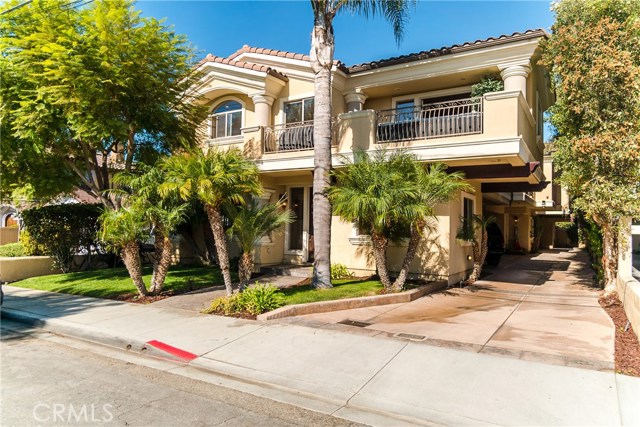 2413 Rockefeller Lane, Redondo Beach, California 90278, 3 Bedrooms Bedrooms, ,2 BathroomsBathrooms,Residential,Sold,Rockefeller,SB18266736