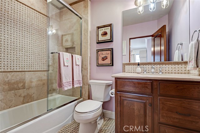 1406 Laurel Avenue, Manhattan Beach, California 90266, 5 Bedrooms Bedrooms, ,5 BathroomsBathrooms,Residential,Sold,Laurel,SB21049617