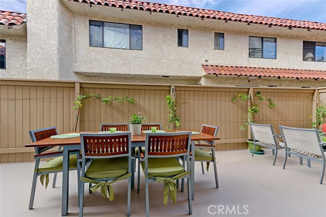 105 Irena Avenue, Redondo Beach, California 90277, 3 Bedrooms Bedrooms, ,3 BathroomsBathrooms,Residential,Sold,Irena,SB17195554