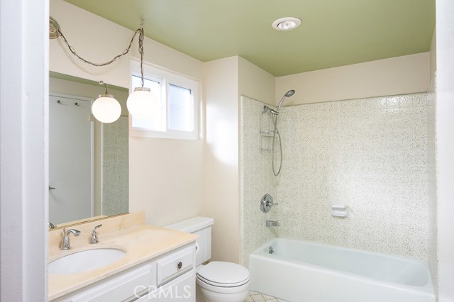 1521 Goodman Avenue, Redondo Beach, California 90278, 3 Bedrooms Bedrooms, ,2 BathroomsBathrooms,Residential,Sold,Goodman,SB19211403