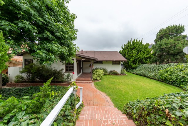 729 27th Street, Manhattan Beach, California 90266, 3 Bedrooms Bedrooms, ,2 BathroomsBathrooms,Residential,Sold,27th,RS20129725