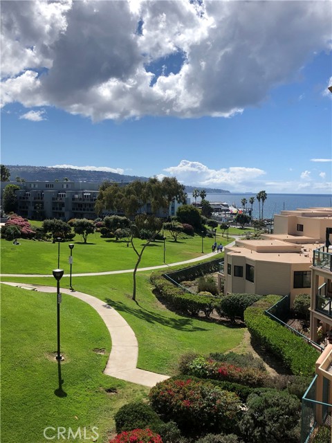 120 The Village, Redondo Beach, California 90277, 2 Bedrooms Bedrooms, ,1 BathroomBathrooms,Residential,Sold,The Village,SB21144583