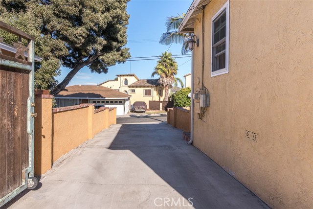 1219 Ford Avenue, Redondo Beach, California 90278, 3 Bedrooms Bedrooms, ,2 BathroomsBathrooms,Residential,Sold,Ford,SB17248479