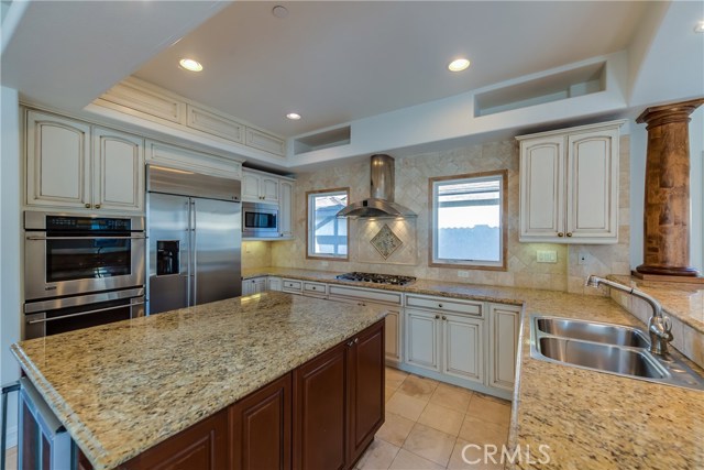 607 Guadalupe Avenue, Redondo Beach, California 90277, 4 Bedrooms Bedrooms, ,4 BathroomsBathrooms,Residential,Sold,Guadalupe,PV18043170