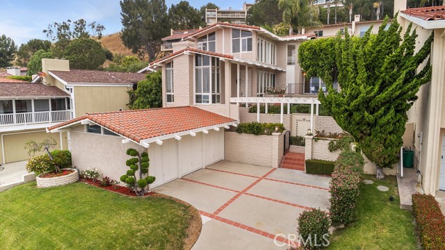 2524 Via Sanchez, Palos Verdes Estates, California 90274, 4 Bedrooms Bedrooms, ,3 BathroomsBathrooms,Residential,Sold,Via Sanchez,PV17121666