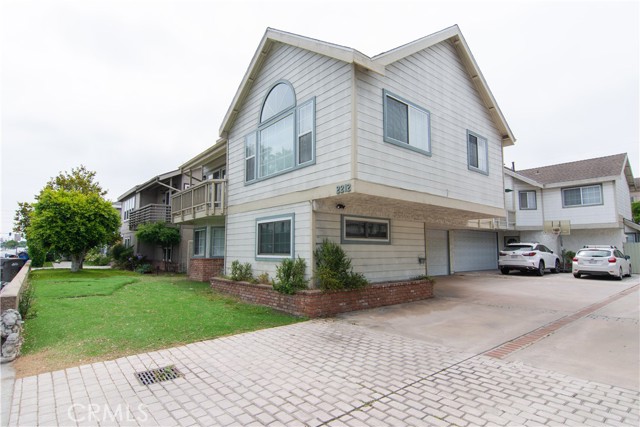 2212 Manhattan Beach Boulevard, Redondo Beach, California 90278, 3 Bedrooms Bedrooms, ,3 BathroomsBathrooms,Residential,Sold,Manhattan Beach,TR21146598