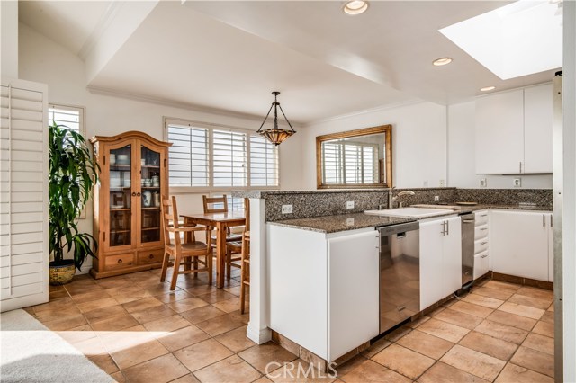 4216 Highland Avenue, Manhattan Beach, California 90266, 3 Bedrooms Bedrooms, ,3 BathroomsBathrooms,Residential,Sold,Highland,SB19276572