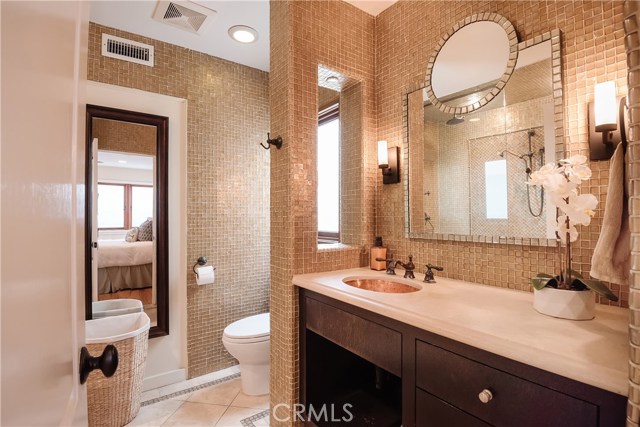 225 1st Street, Manhattan Beach, California 90266, 3 Bedrooms Bedrooms, ,Residential,Sold,1st,SB20187308