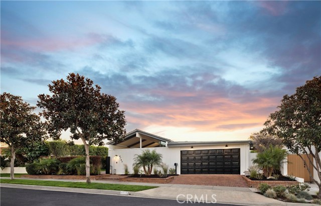 Detail Gallery Image 1 of 1 For 4709 Cortland Dr, Corona Del Mar,  CA 92625 - 3 Beds | 2/1 Baths